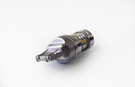 Żarówki W21/5W 7443 LED BIAŁO CZERWONA USA